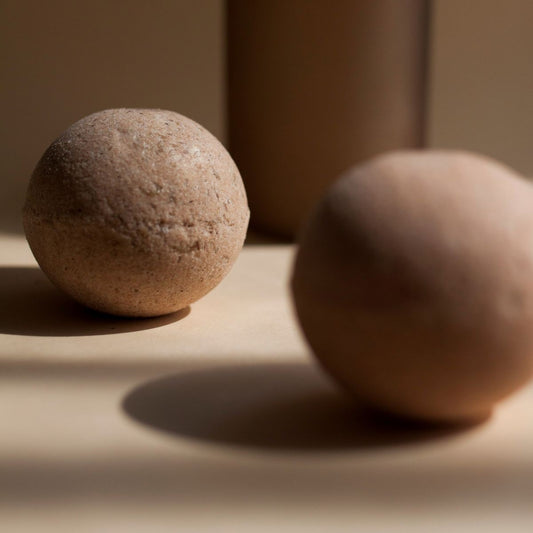 Musująca kula do kąpieli, owies-kakao-mleko kokosowe, 140 g, Laboratorium Dobrego Nastroju